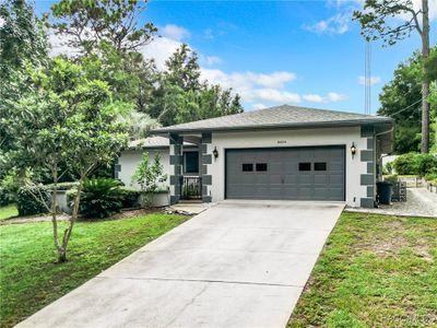 8454 N Sarazen Drive, House other with 2 bedrooms, 2 bathrooms and 2 parking in Citrus Springs FL | Image 2