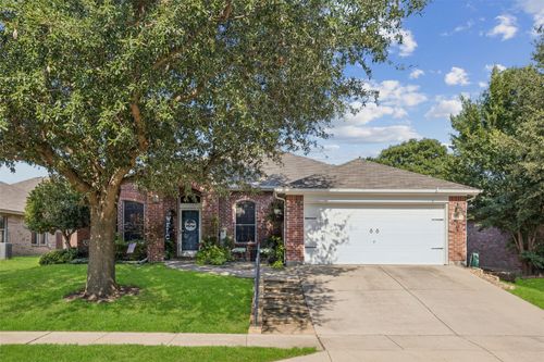 13137 Fencerow Rd, Fort Worth, TX, 76244-8105 | Card Image