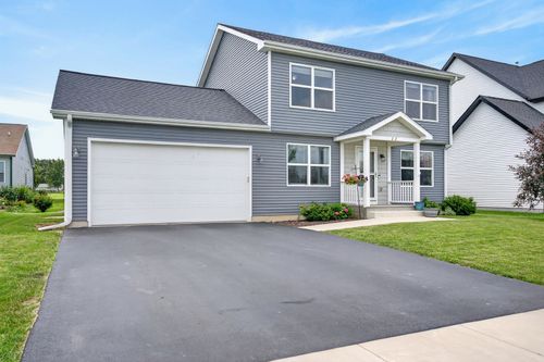 22 W Bluebell Ave, Cortland, IL, 60112-4202 | Card Image