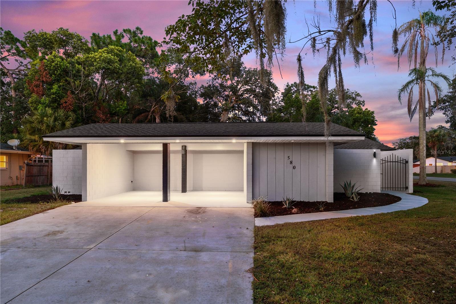 Residential in LONGWOOD