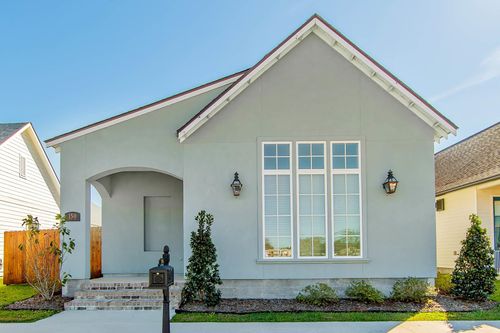 150 Royal Oak Blvd, Thibodaux, LA, 70301-6078 | Card Image