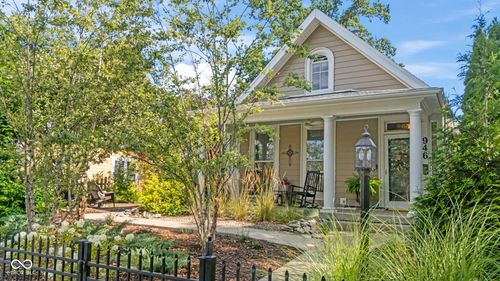 946 W Main St, Madison, IN, 47250-3038 | Card Image