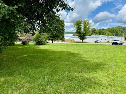 28 Lumber St, Beattyville, KY, 41311 | Card Image