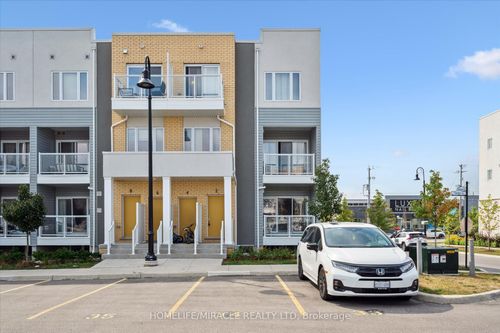 2 Vitality Dr, Kitchener, ON, N2R0R7 | Card Image