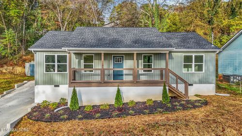 1231 Baker Ave, Knoxville, TN, 37920-2509 | Card Image