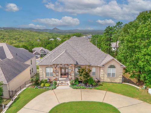 190 Majestic Cir, Maumelle, AR, 72113-6276 | Card Image