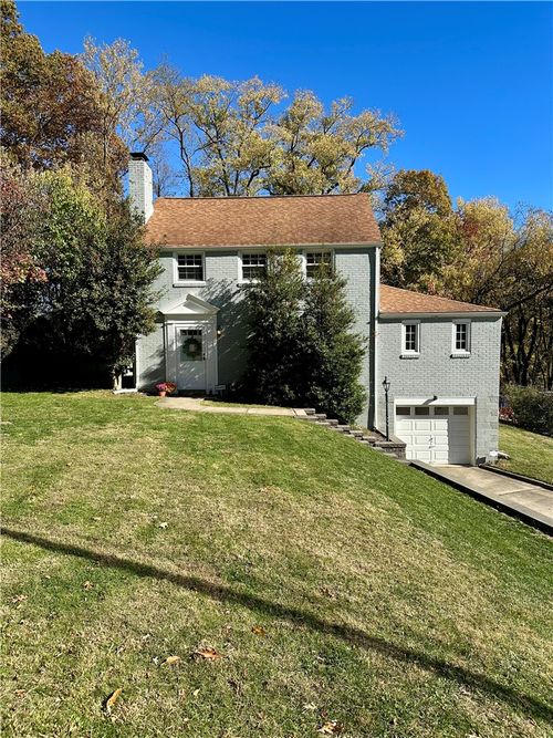 452 Woodland Rd, Pittsburgh, PA, 15237-3774 | Card Image