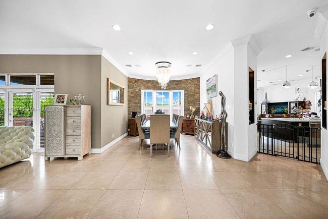 3521 Forest View Cir, House other with 5 bedrooms, 5 bathrooms and null parking in Fort Lauderdale FL | Image 12