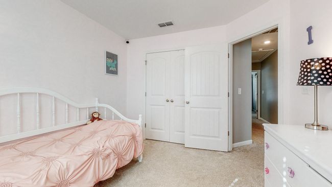 Secondary bedroom | Image 17