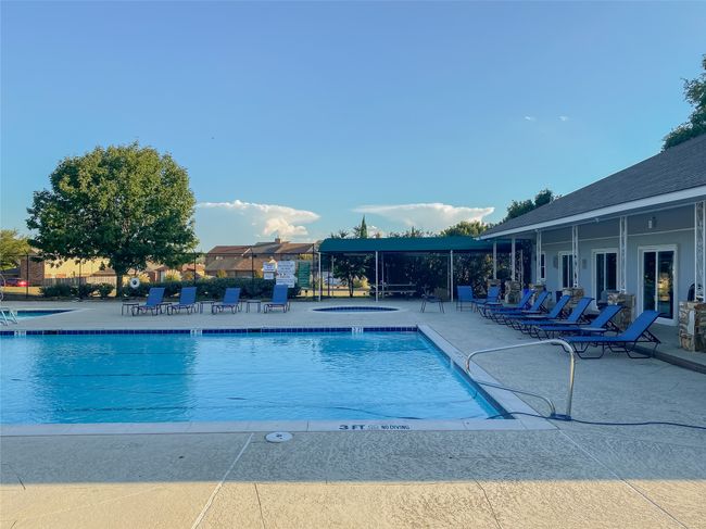 Community pool | Image 35