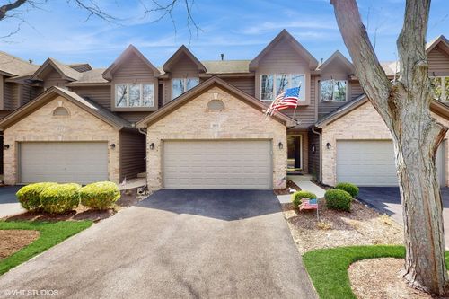 805 Millcreek Cir, Elgin, IL, 60123-2321 | Card Image