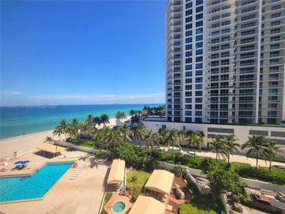 716 - 3505 S Ocean Dr, Condo with 2 bedrooms, 2 bathrooms and null parking in Hollywood FL | Image 1