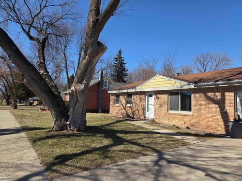 20541 Finley St, Clinton Township, MI, 48035-3476 | Card Image