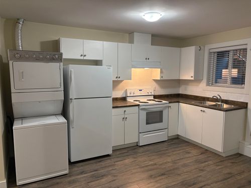 7732 211 St, Langley, BC, V2Y0W5 | Card Image