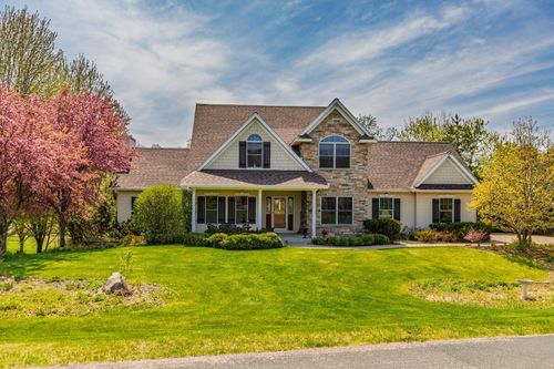 770 Valley View Rd Sw, Oronoco, MN, 55960-1339 | Card Image