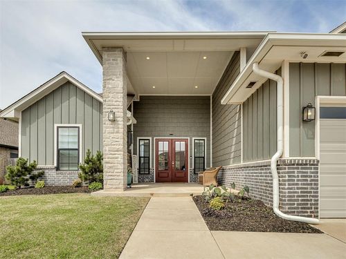 4805 Hambletonian Lane, Mustang, OK, 73064 | Card Image