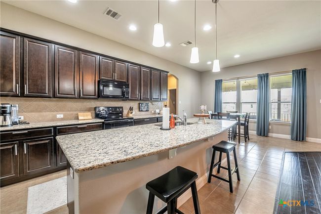 822 Old World Dr, House other with 3 bedrooms, 3 bathrooms and null parking in Harker Heights TX | Image 14
