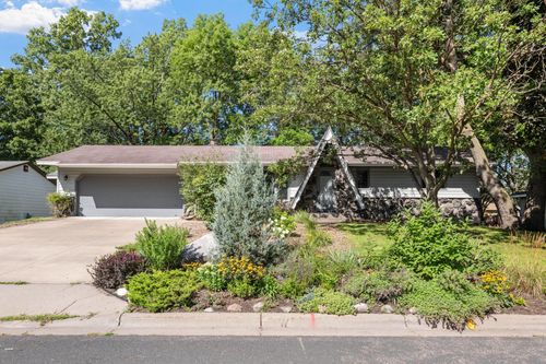 5237 Sunnyside Rd, Mounds View, MN, 55112-4831 | Card Image