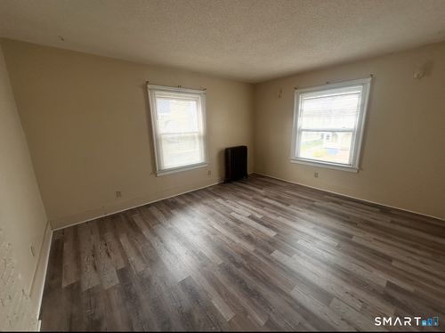 26-28 Lenox St, Hartford, CT, 06112 | Card Image