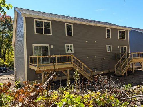 3 Delphi Way, Londonderry, NH, 03053 | Card Image