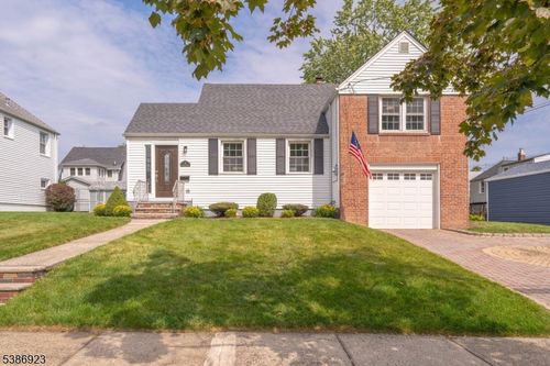 12 Edgewood Ave, Springfield, NJ, 07081-3227 | Card Image