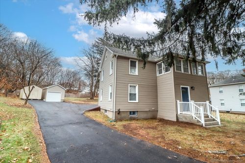 89 Old Turnpike Rd, Southington, CT, 06489-3633 | Card Image