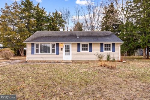 811 N New St, CLAYTON, NJ, 08312-1202 | Card Image