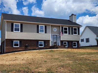 770 Arnold Road, House other with 3 bedrooms, 2 bathrooms and null parking in Lexington NC | Image 1