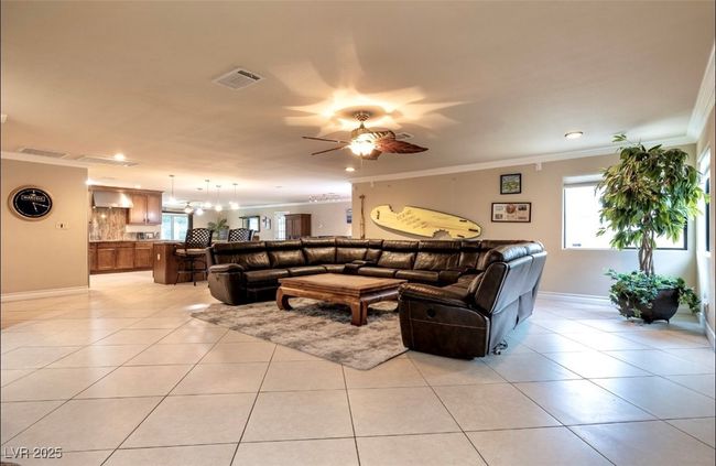 3597 Cochise Ln, House other with 4 bedrooms, 4 bathrooms and null parking in Las Vegas NV | Image 8