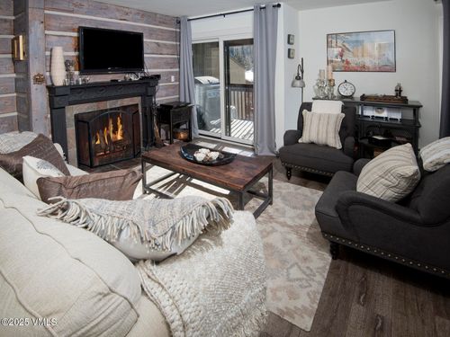 501-521 E Lionshead Cir, Vail, CO, 81657-5207 | Card Image