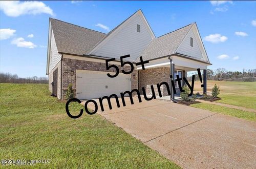 815 Quitman Ct W, Nesbit, MS, 38651-1063 | Card Image