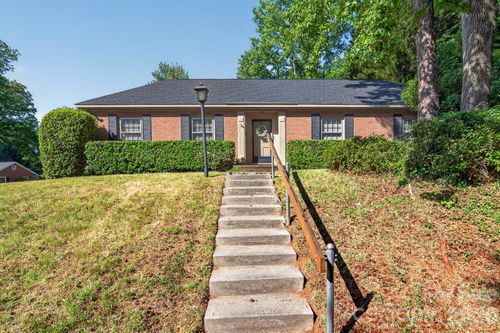 7516 Watercrest Rd, Charlotte, NC, 28210-6664 | Card Image