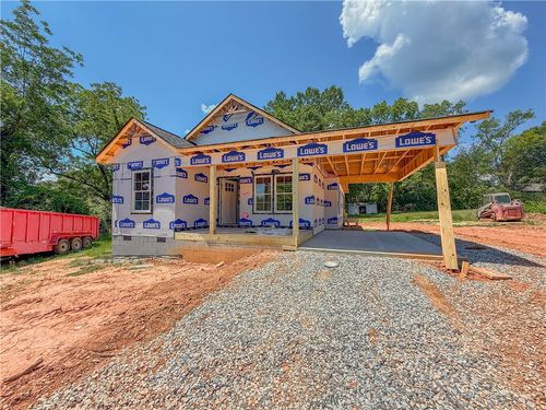 306 W South 3rd Street, Seneca, SC, 29678 | Card Image