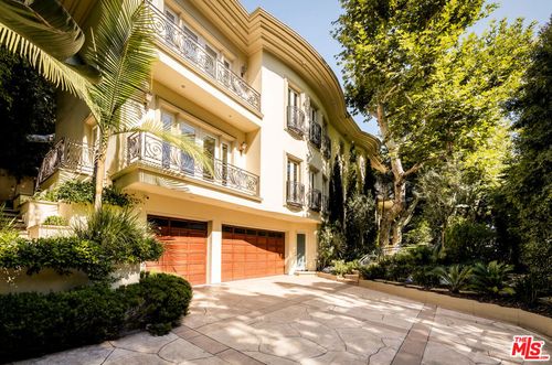 1350 Benedict Canyon Dr, Beverly Hills, CA, 90210-2020 | Card Image