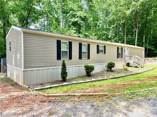 626 Vaughn Park Dr, Lewisville, NC, 27023-8387 | Card Image