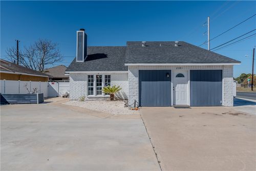2301 Vialoux Dr, Corpus Christi, TX, 78418-5431 | Card Image