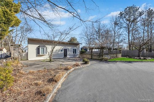 79C Traction Blvd, Patchogue, NY, 11772-1013 | Card Image