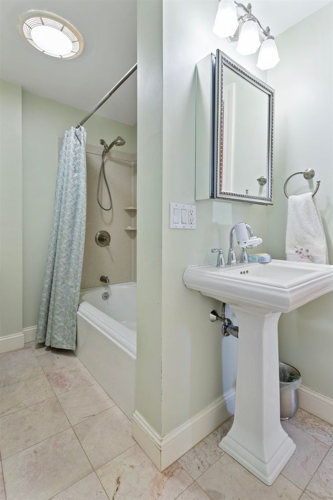 103 Ocean Dr, House other with 4 bedrooms, 3 bathrooms and null parking in Seabrook NH | Image 25