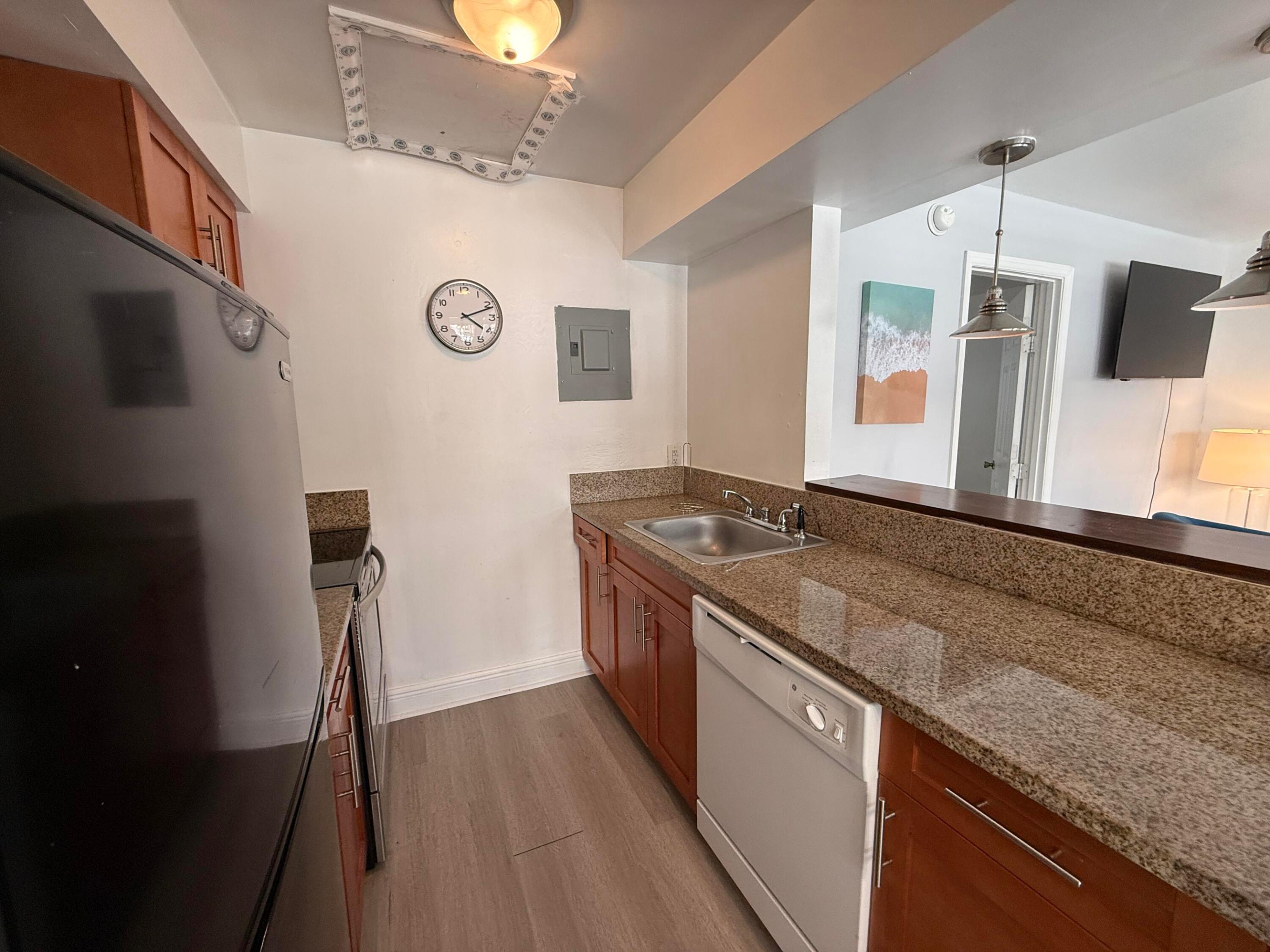 Residential Lease in Pompano Beach 4