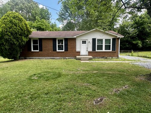 411 Julie Dr, Clarksville, TN, 37042-6116 | Card Image