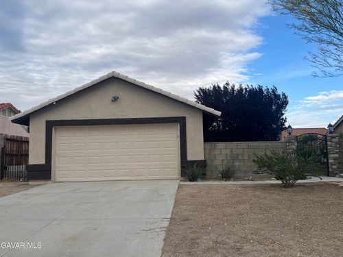 3648 Scherer Dr, Rosamond, CA, 93560-6693 | Card Image