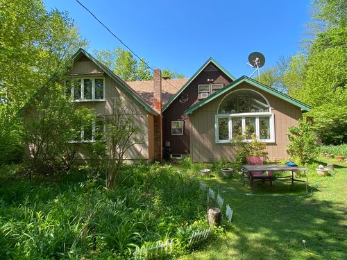 985 Chapel Hill Rd, Whitingham, VT, 05361-9588 | Card Image