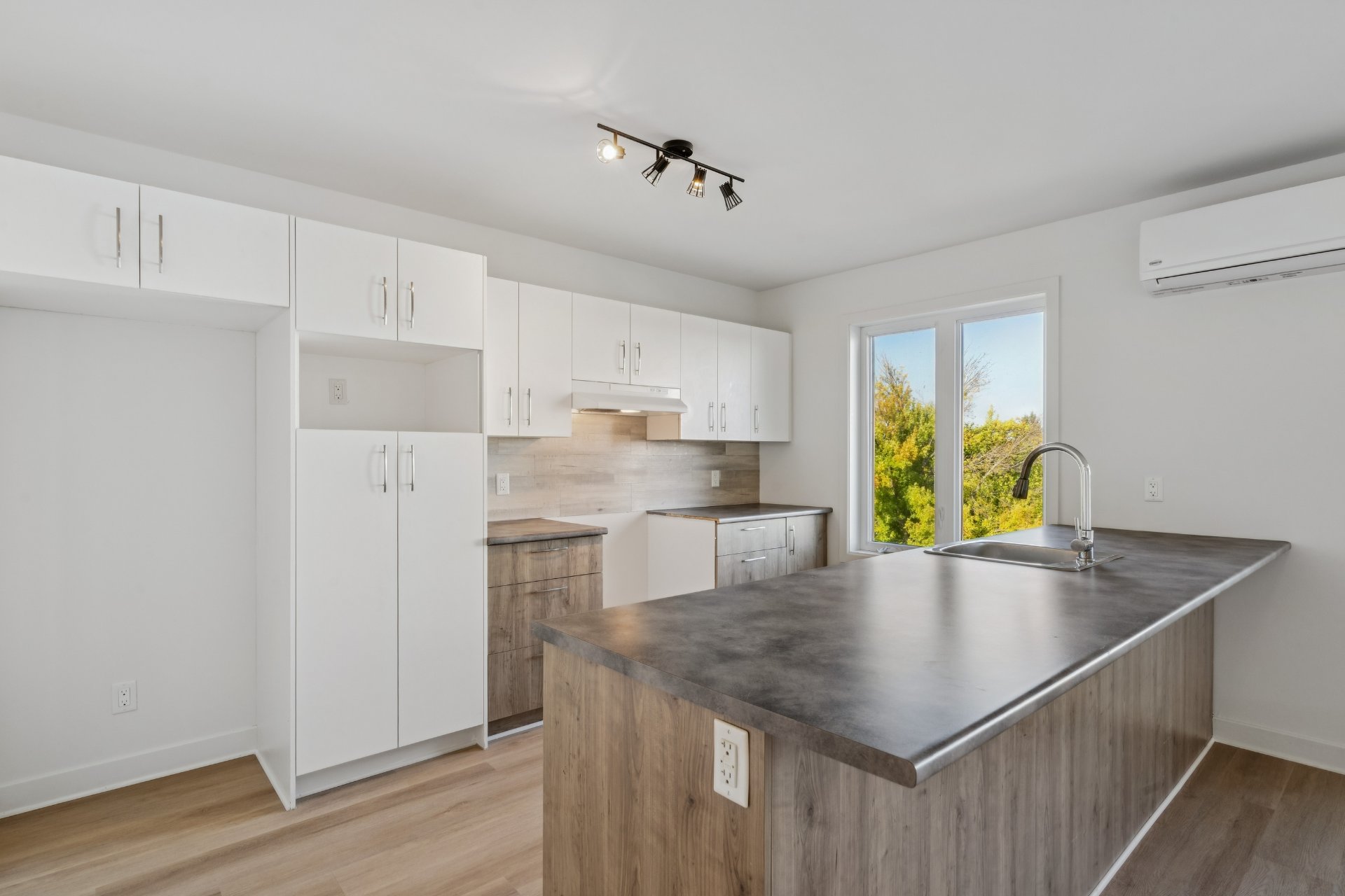 Residential Lease in Salaberry-de-Valleyfield 3