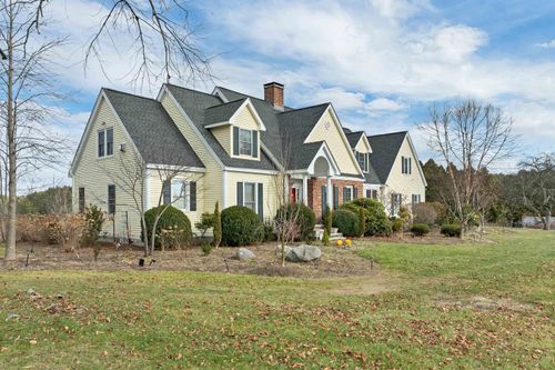 17 Curtis Rd, Hampton Falls, NH, 03844-2421 | Card Image