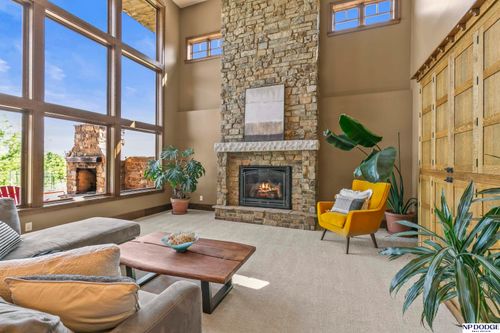 4724 Coffey St, Papillion, NE, 68133-2890 | Card Image