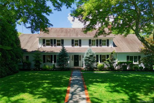 77 Brookside Drive, North Hempstead, NY, 11030 | Card Image