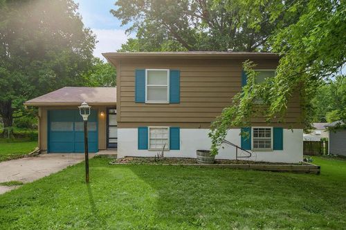913 Piute Ave, Independence, MO, 64056-1936 | Card Image
