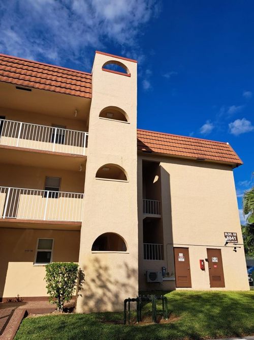 206-8841 Sunrise Lakes Blvd, Sunrise, FL, 33322-1424 | Card Image