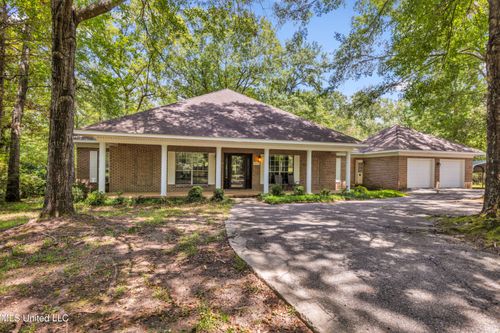 23512 Success Rd, Saucier, MS, 39574-9248 | Card Image