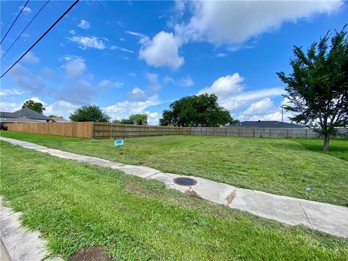 3701 Chalona Drive, Chalmette, LA, 70043 | Card Image